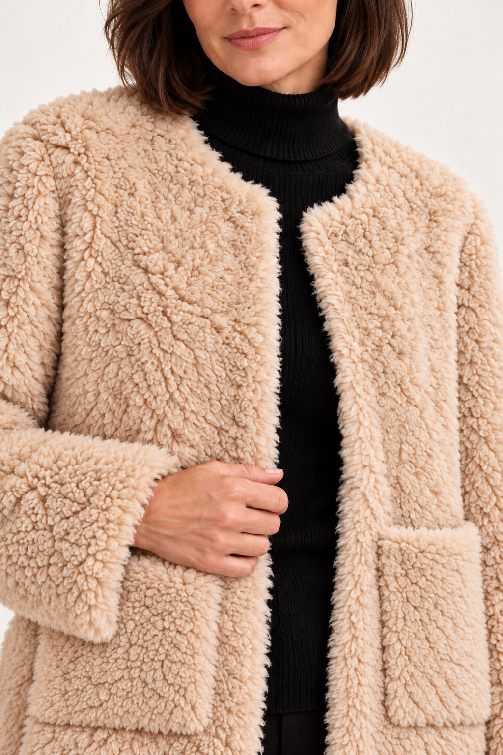 Women's Fluffy Jacket Beige 06 Detail