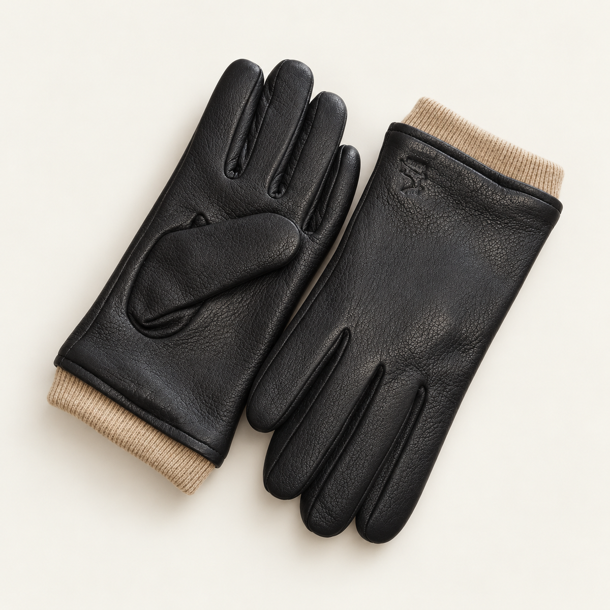 Black gloves — product only