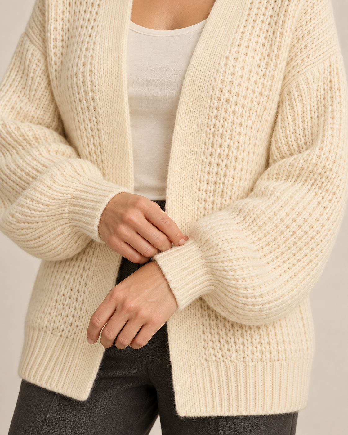 Women's chunky knit cardigan in white, fabric detail view