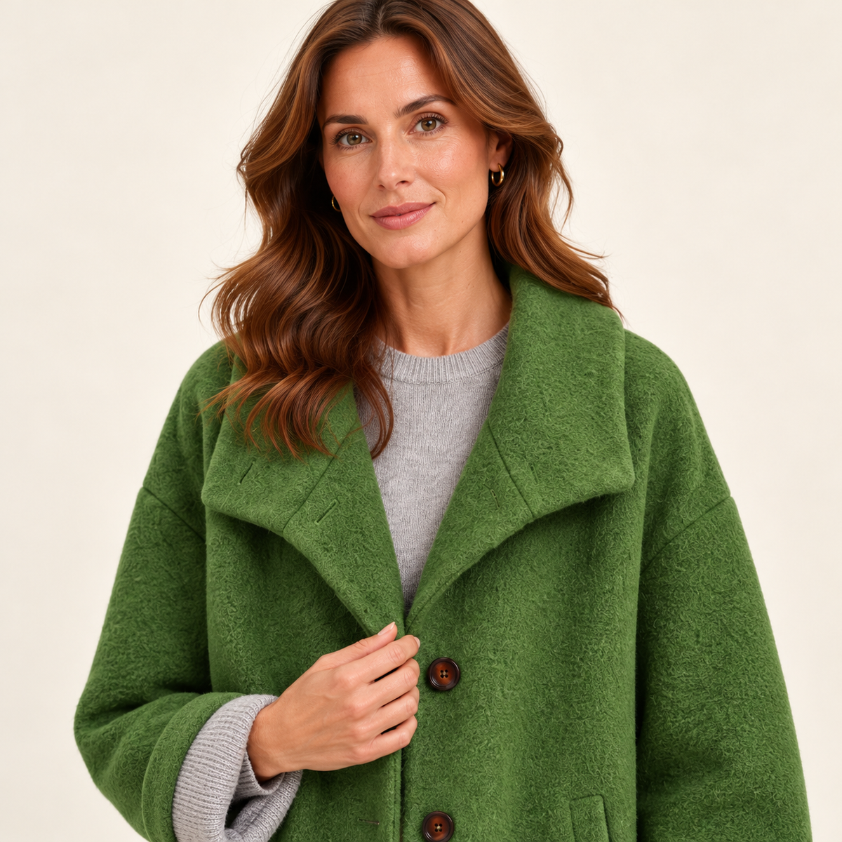 Harevi women's polo collar winter coat - Dark Green - close-up on model