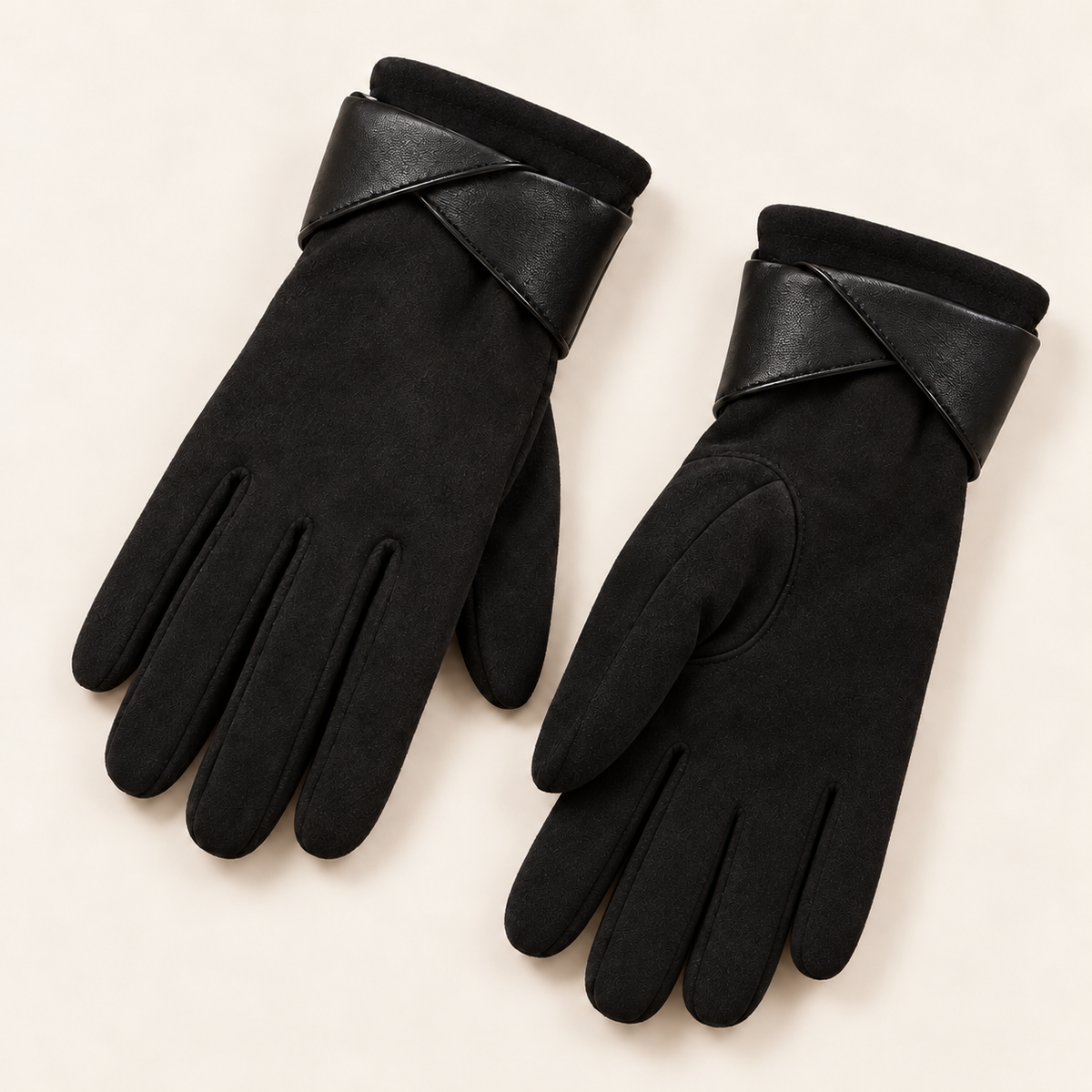Black gloves — product only