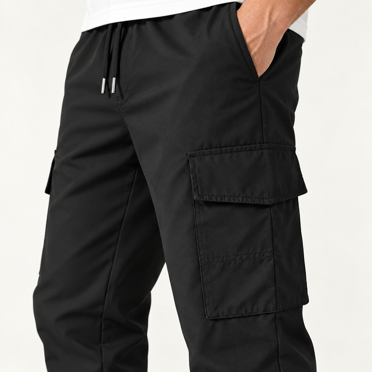 Harevi Men's Cargo Joggers Black - Cargo pocket detail